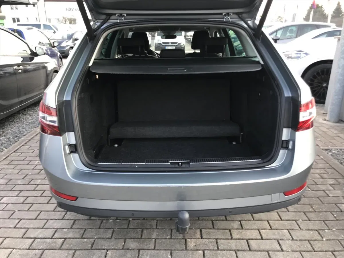 Škoda Superb - Náhled 7