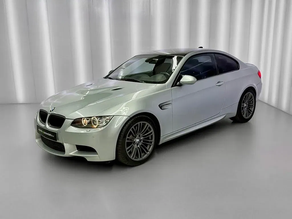 BMW M3 - Obrázek 1