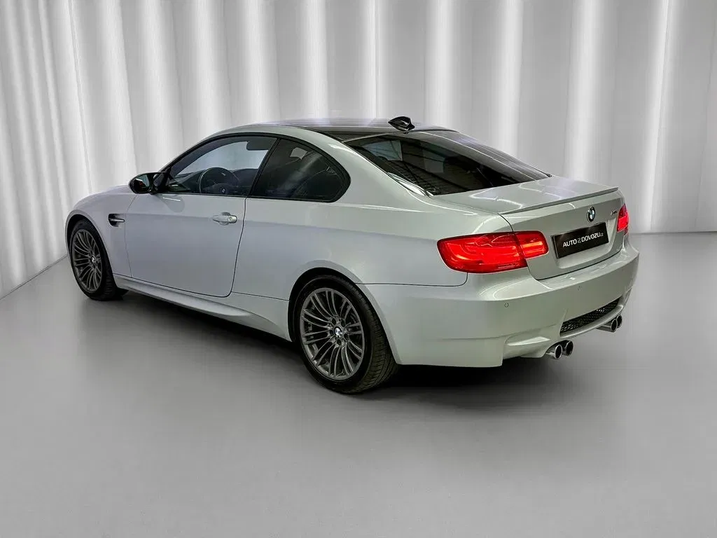 BMW M3 - Náhled 4