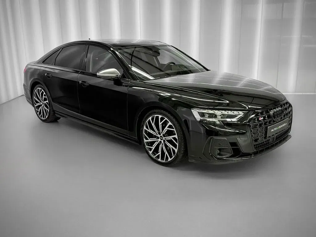 Audi S8 - Náhled 3