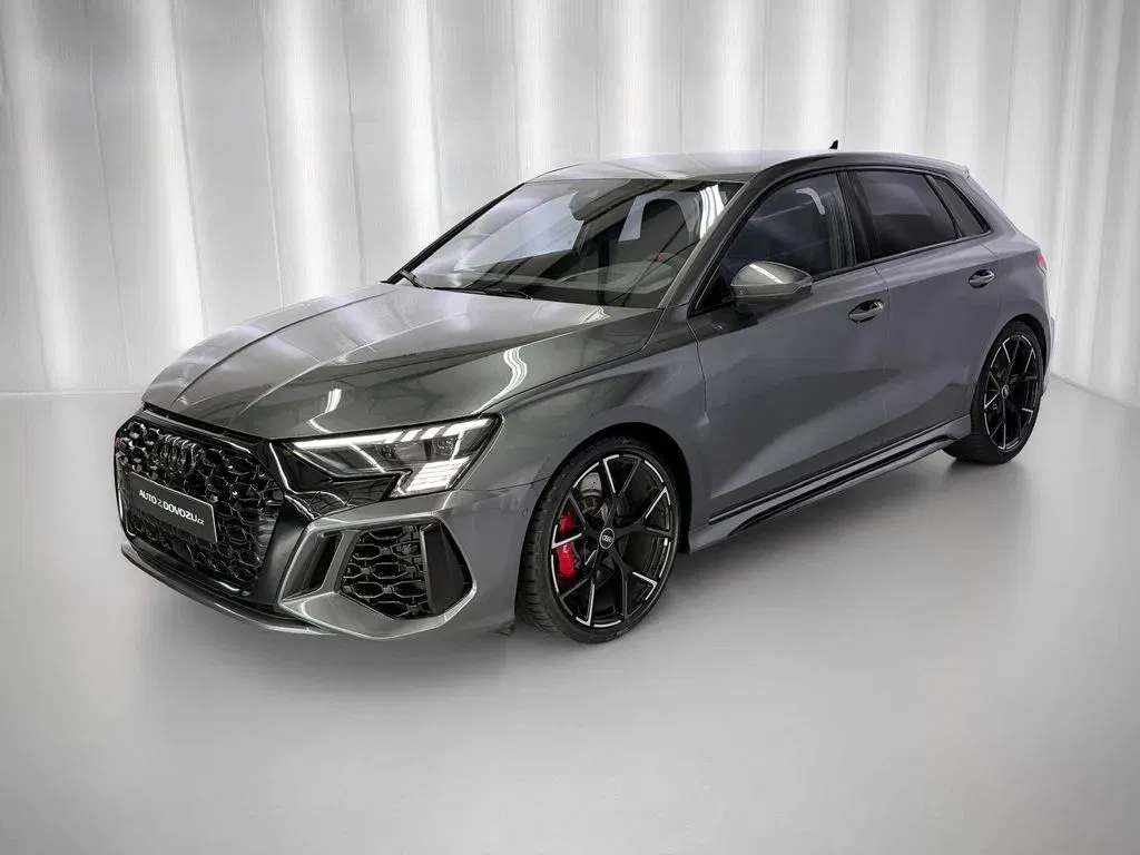 Audi RS3 - Obrázek 1