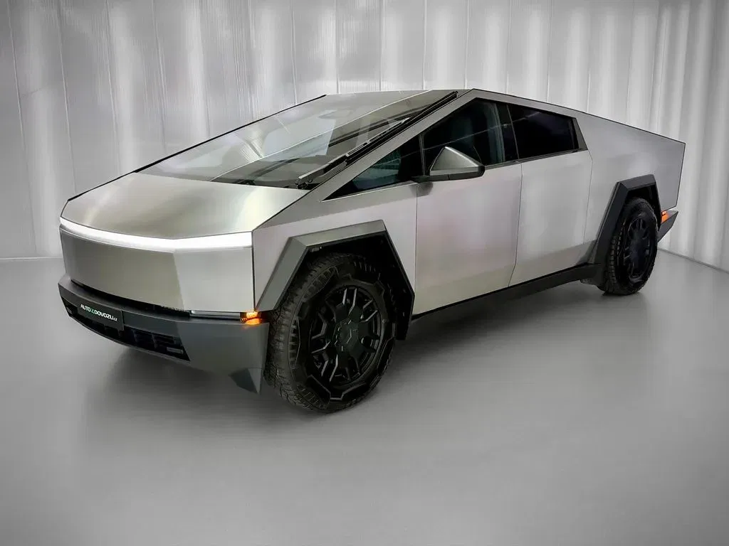Tesla Ostatní - Obrázek 1