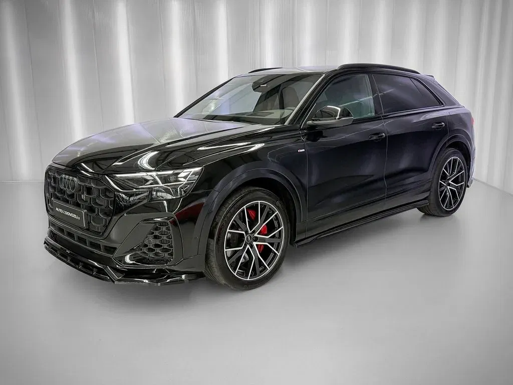 Audi Q8 - Obrázek 1