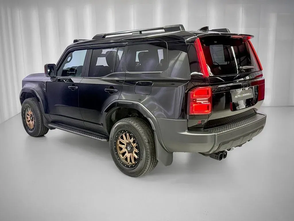 Toyota Land Cruiser - Náhled 4