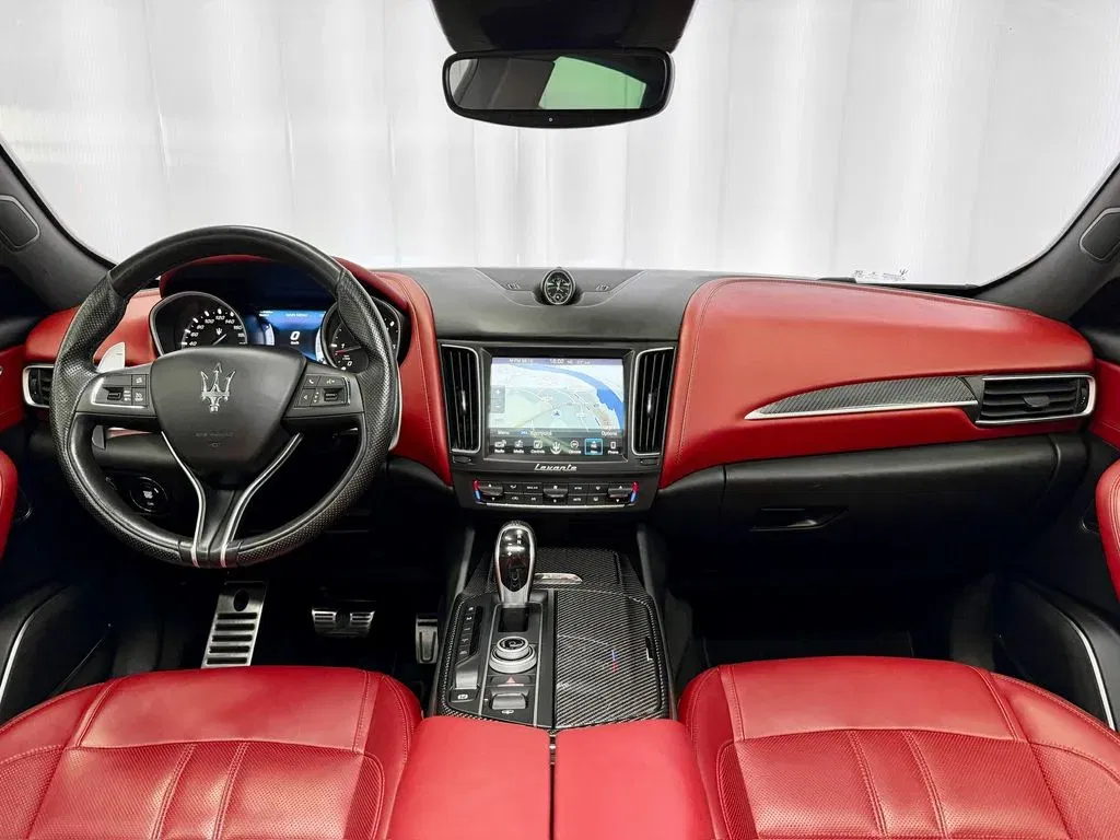 Maserati Levante - Náhled 8
