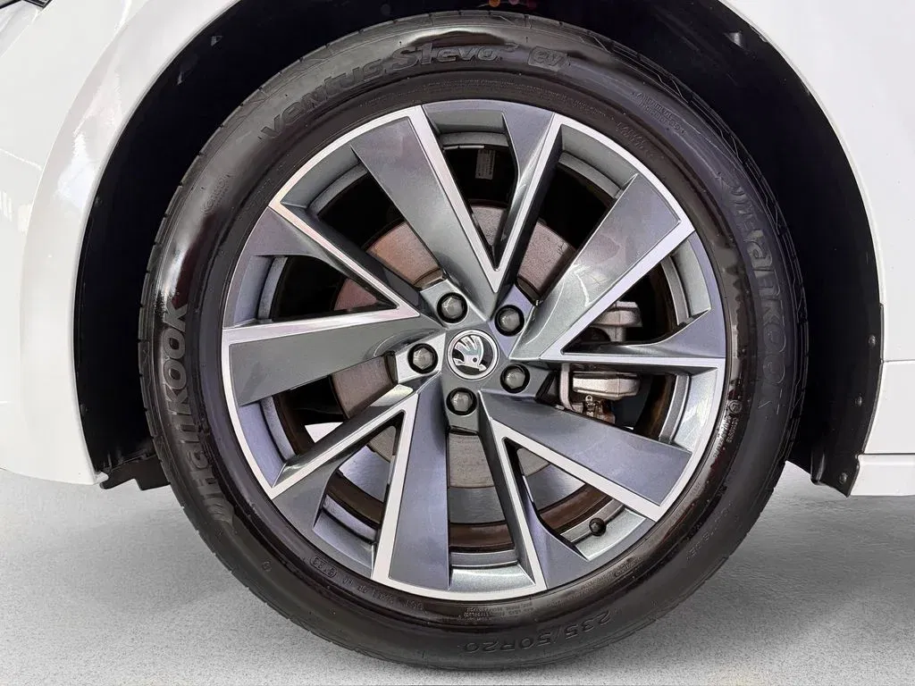 Škoda Enyaq iV - Náhled 8