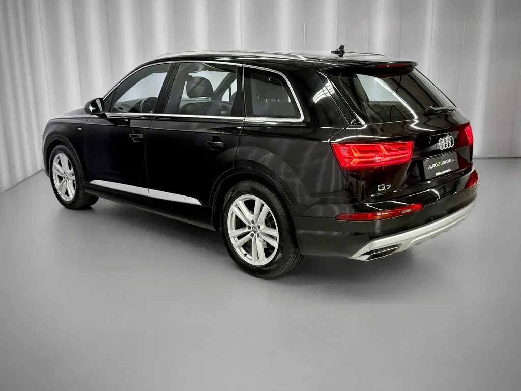 Audi Q7 - Náhled 4