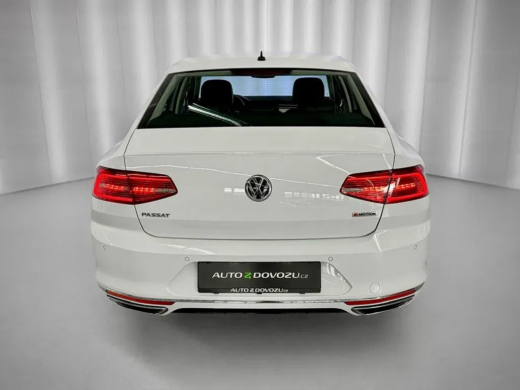 Volkswagen Passat - Náhled 5