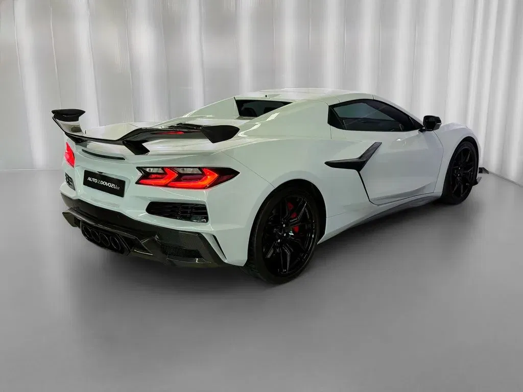 Chevrolet Corvette - Náhled 7