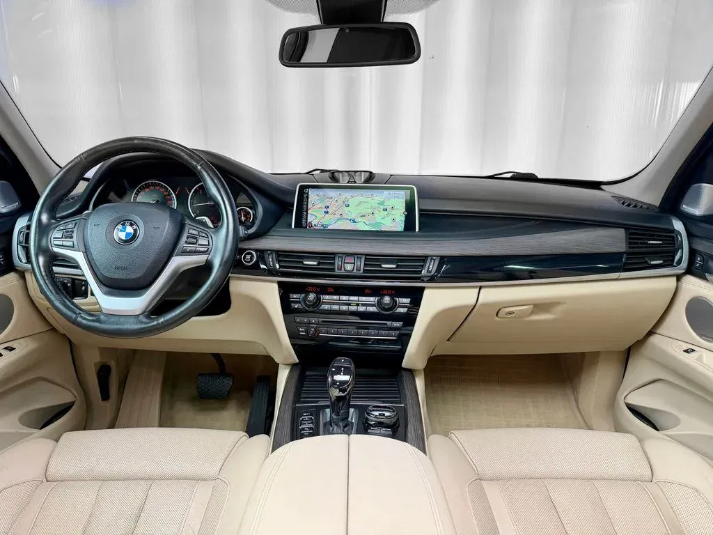 BMW X5 - Náhled 8
