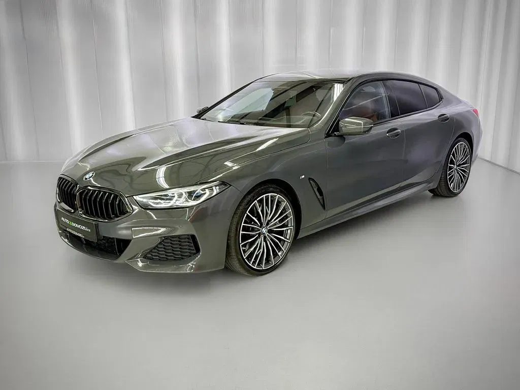 BMW Řada 8 - Obrázek 1