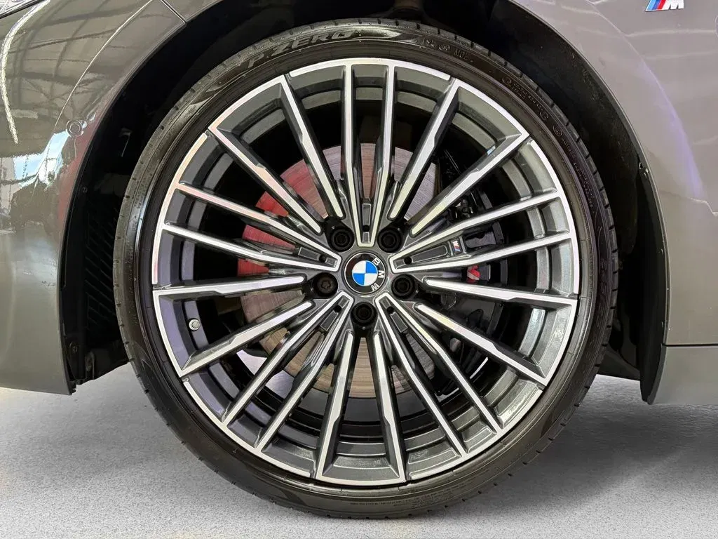 BMW Řada 8 - Náhled 8