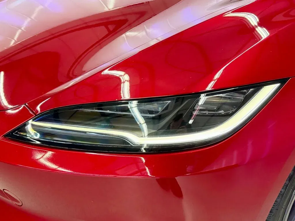 Tesla Model 3 - Náhled 7