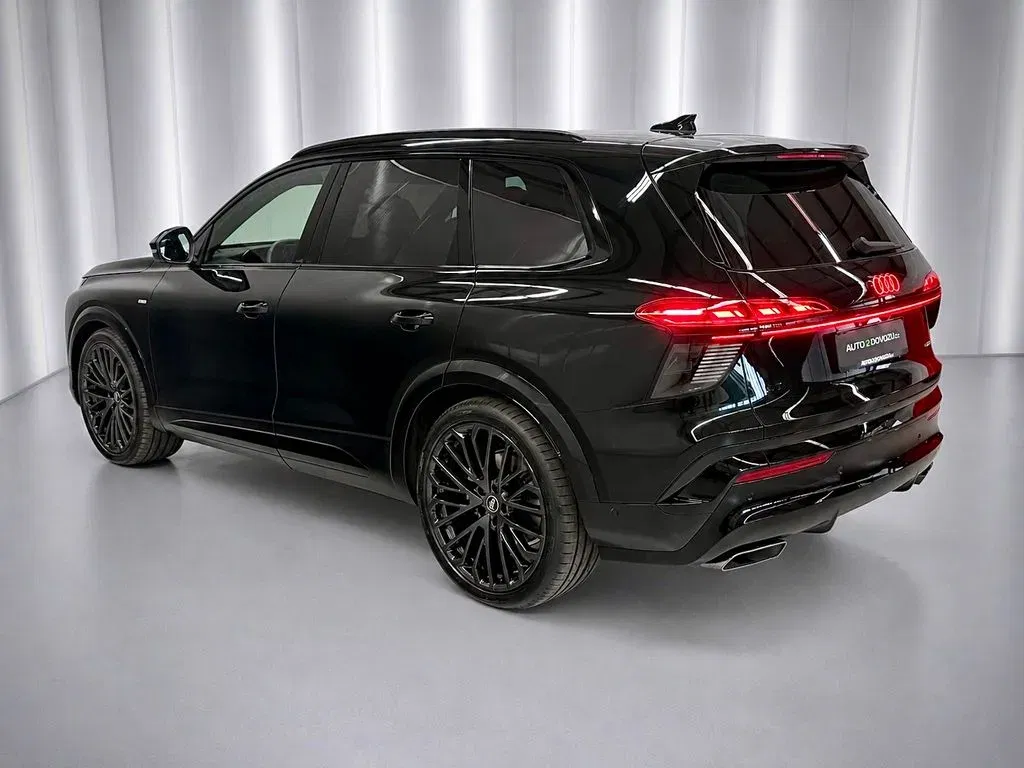 Audi Q7 - Náhled 4