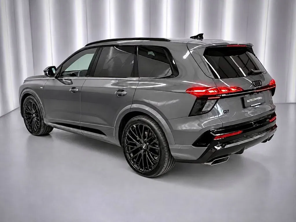 Audi Q7 - Náhled 4