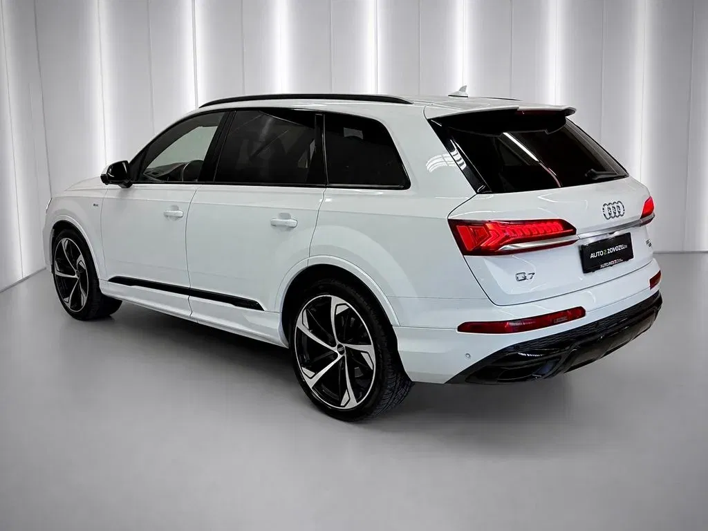Audi Q7 - Náhled 4
