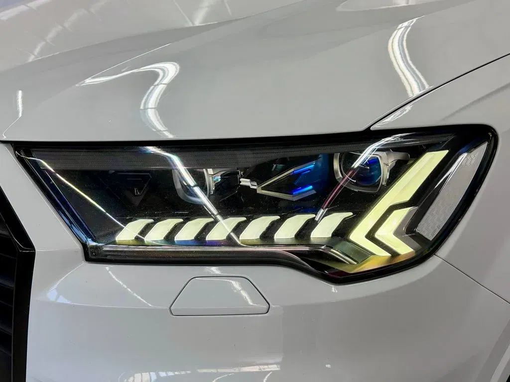Audi Q7 - Náhled 7