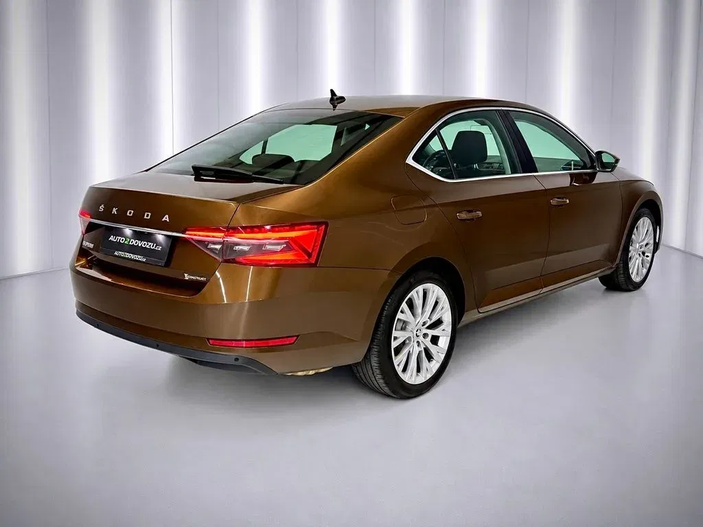 Škoda Superb - Náhled 6
