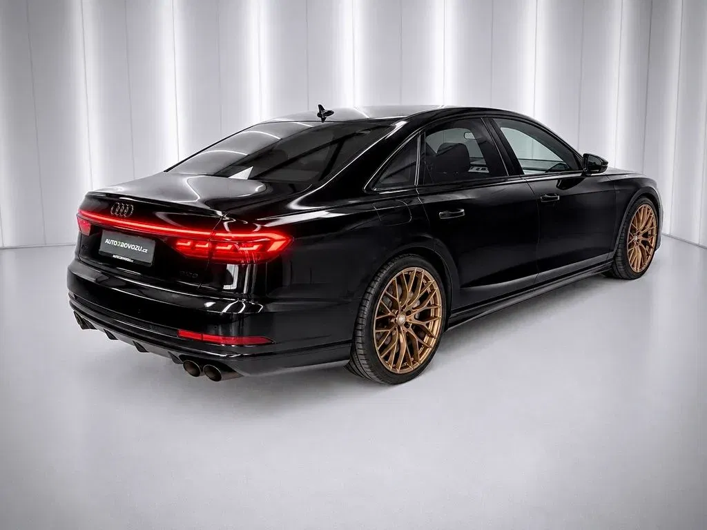 Audi S8 - Náhled 6