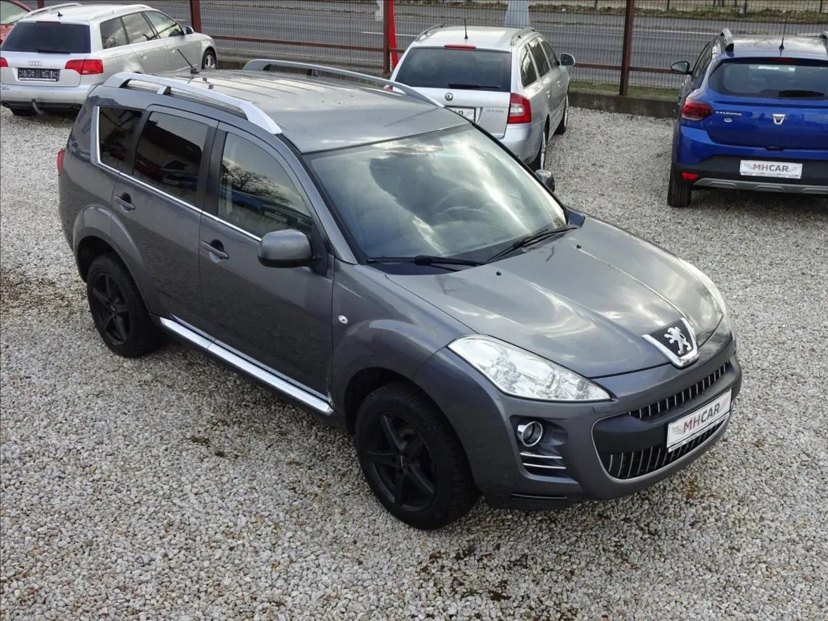 Peugeot 4007 - Obrázek 1
