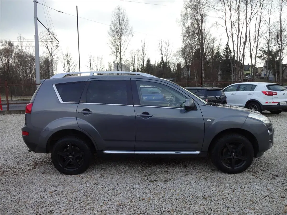 Peugeot 4007 - Náhled 8