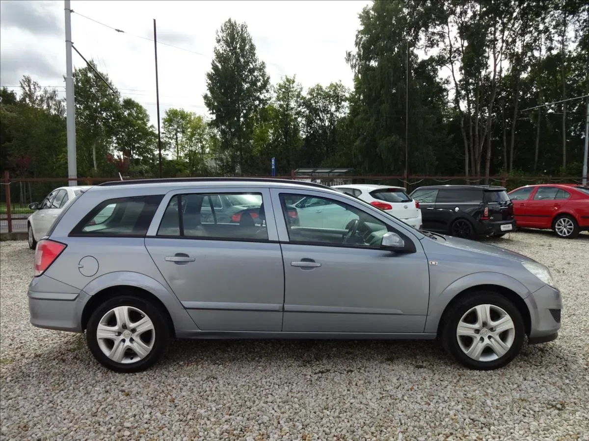Opel Astra - Náhled 8