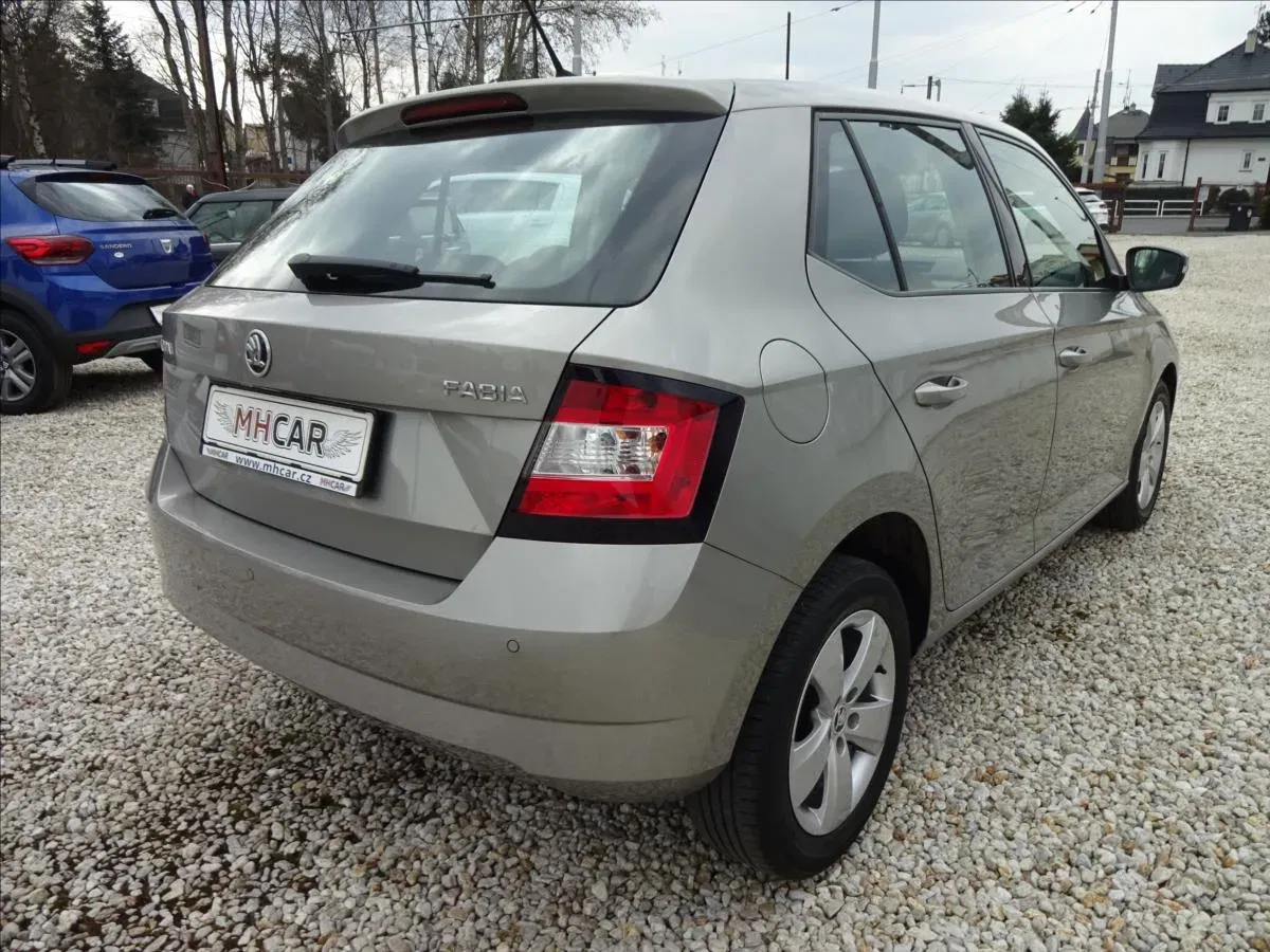 Škoda Fabia - Náhled 7