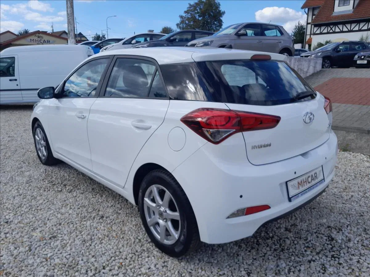 Hyundai i20 - Náhled 5