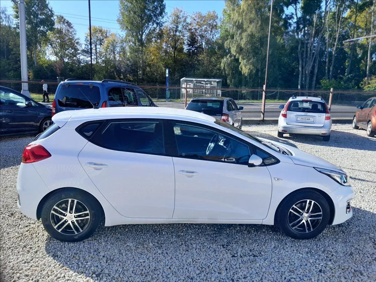 Kia Ceed - Náhled 8