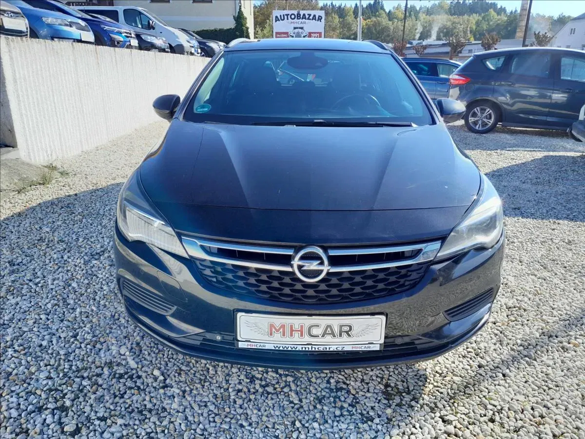 Opel Astra - Náhled 2