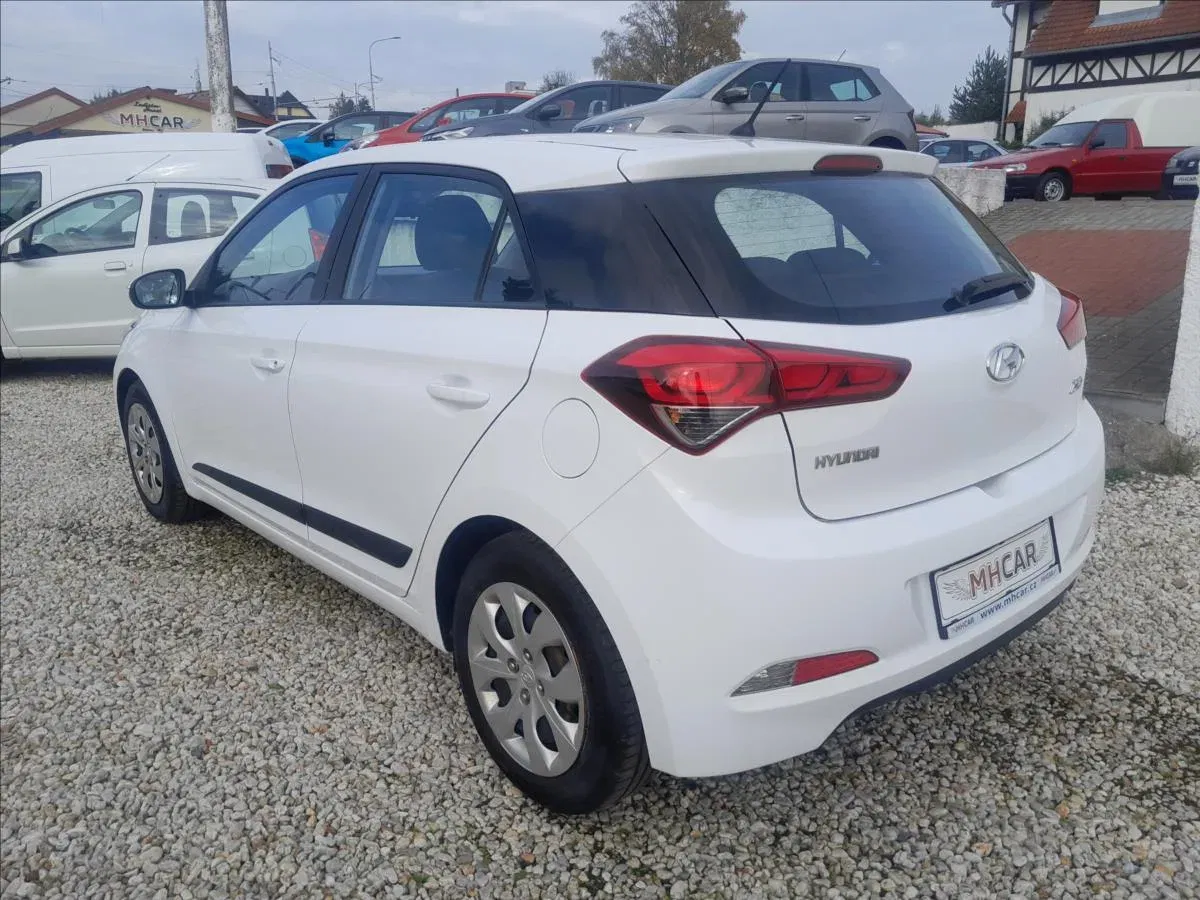 Hyundai i20 - Náhled 5