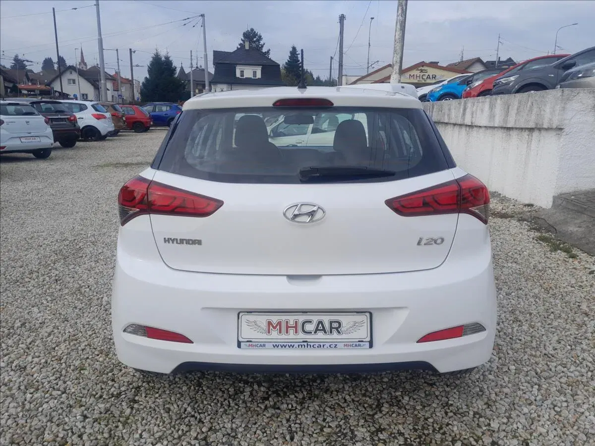 Hyundai i20 - Náhled 6