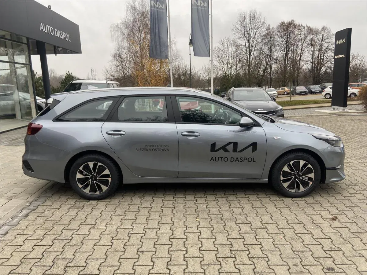Kia Ceed SW - Náhled 2