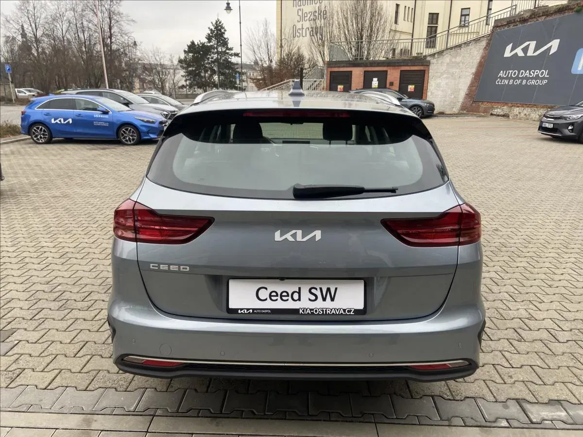 Kia Ceed SW - Náhled 4