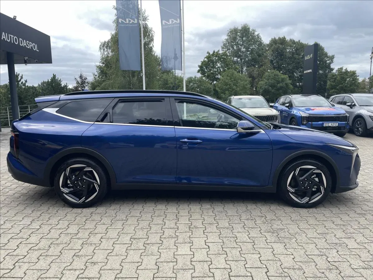 Kia K4 Sportswagon - Náhled 2