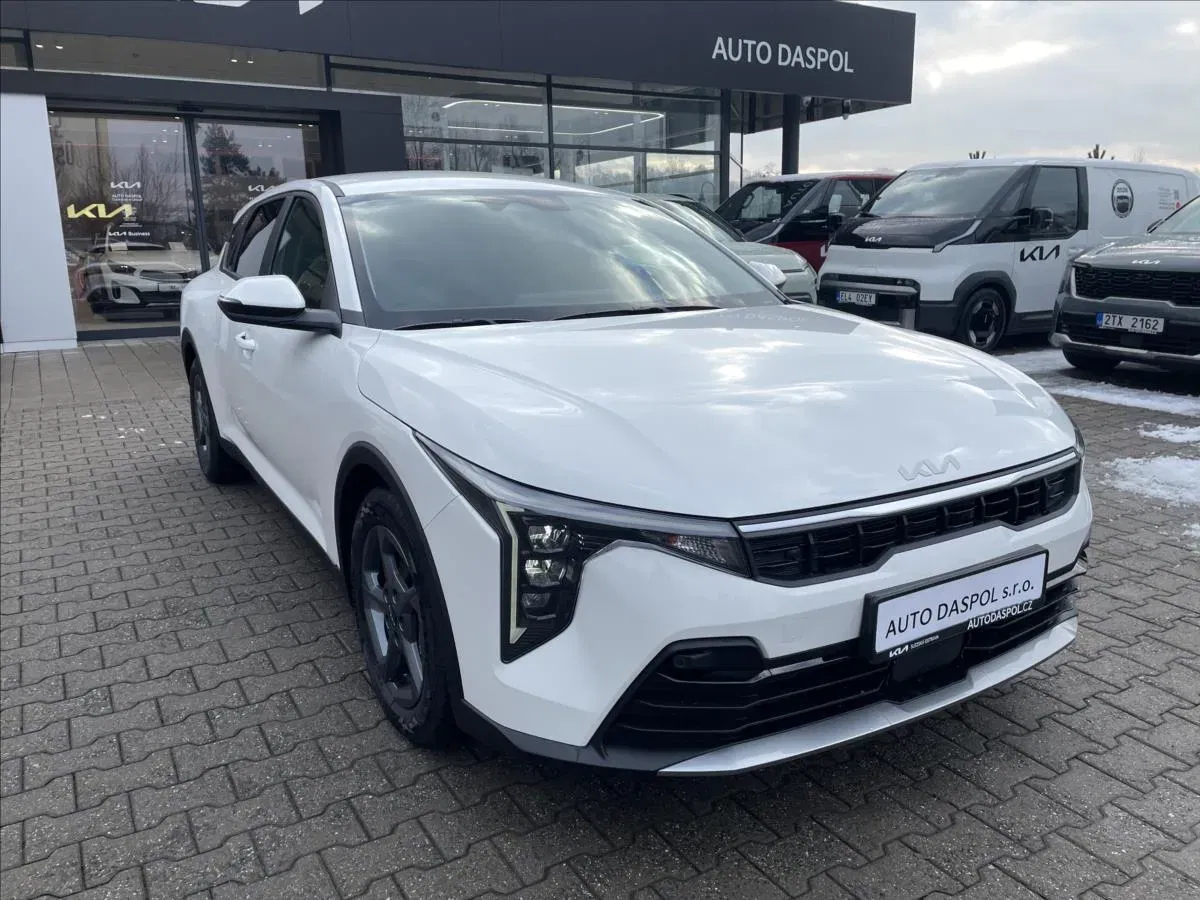Kia K4 – fotografie 1