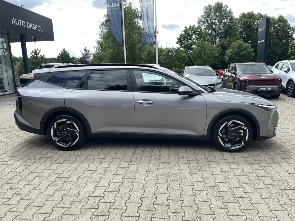 Kia K4 Sportswagon - Náhled 2