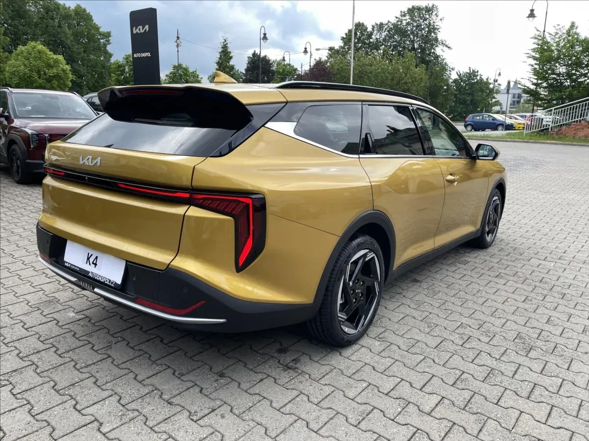 Kia K4 Sportswagon - Náhled 3
