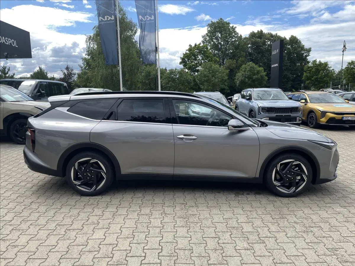 Kia K4 Sportswagon - Náhled 2