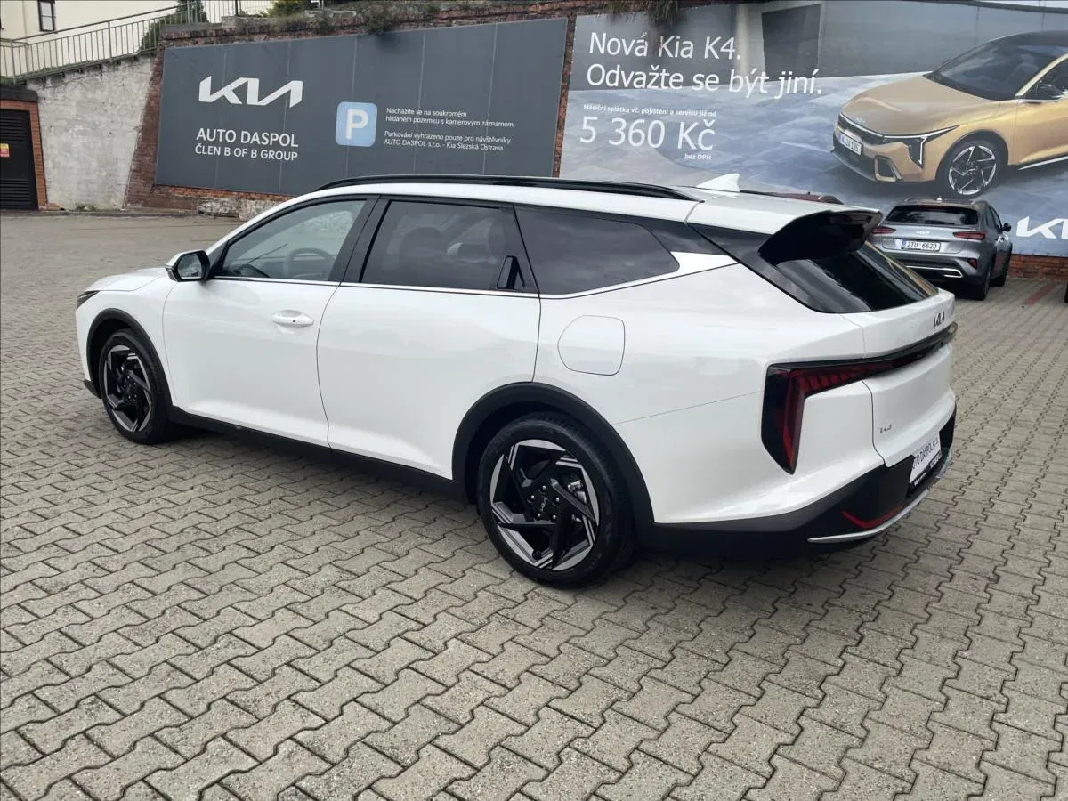 Kia K4 Sportswagon - Náhled 5
