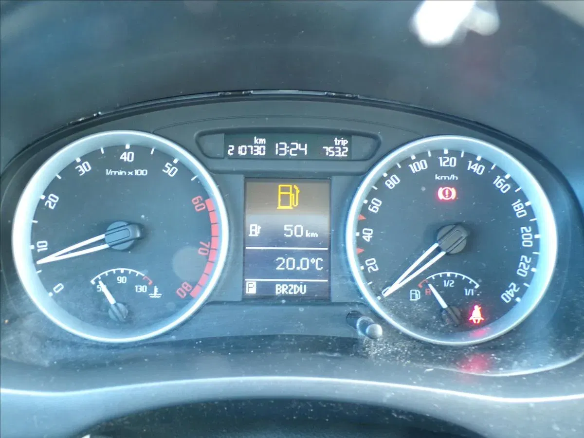Škoda Fabia - Náhled 8