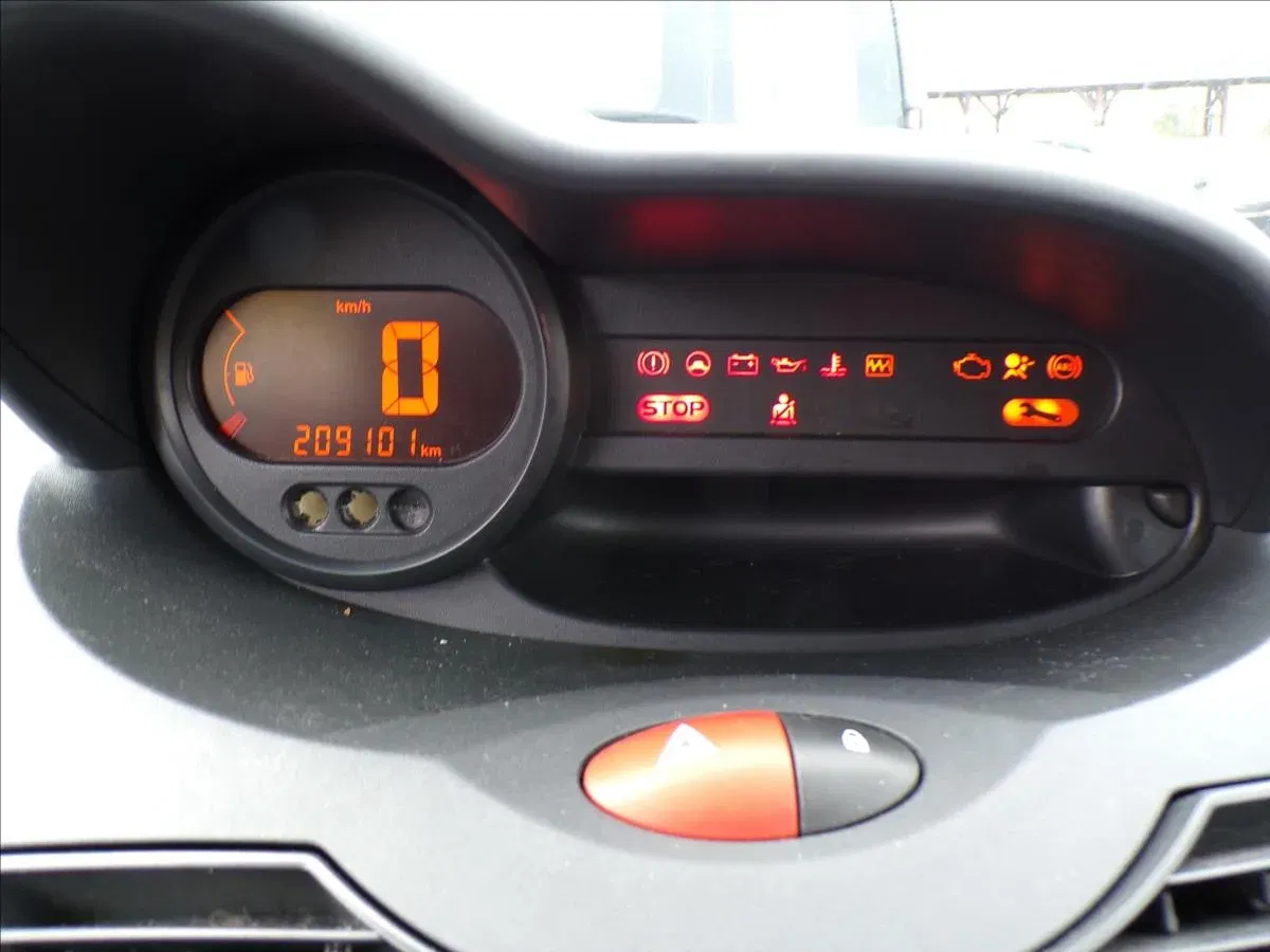 Renault Twingo - Náhled 8