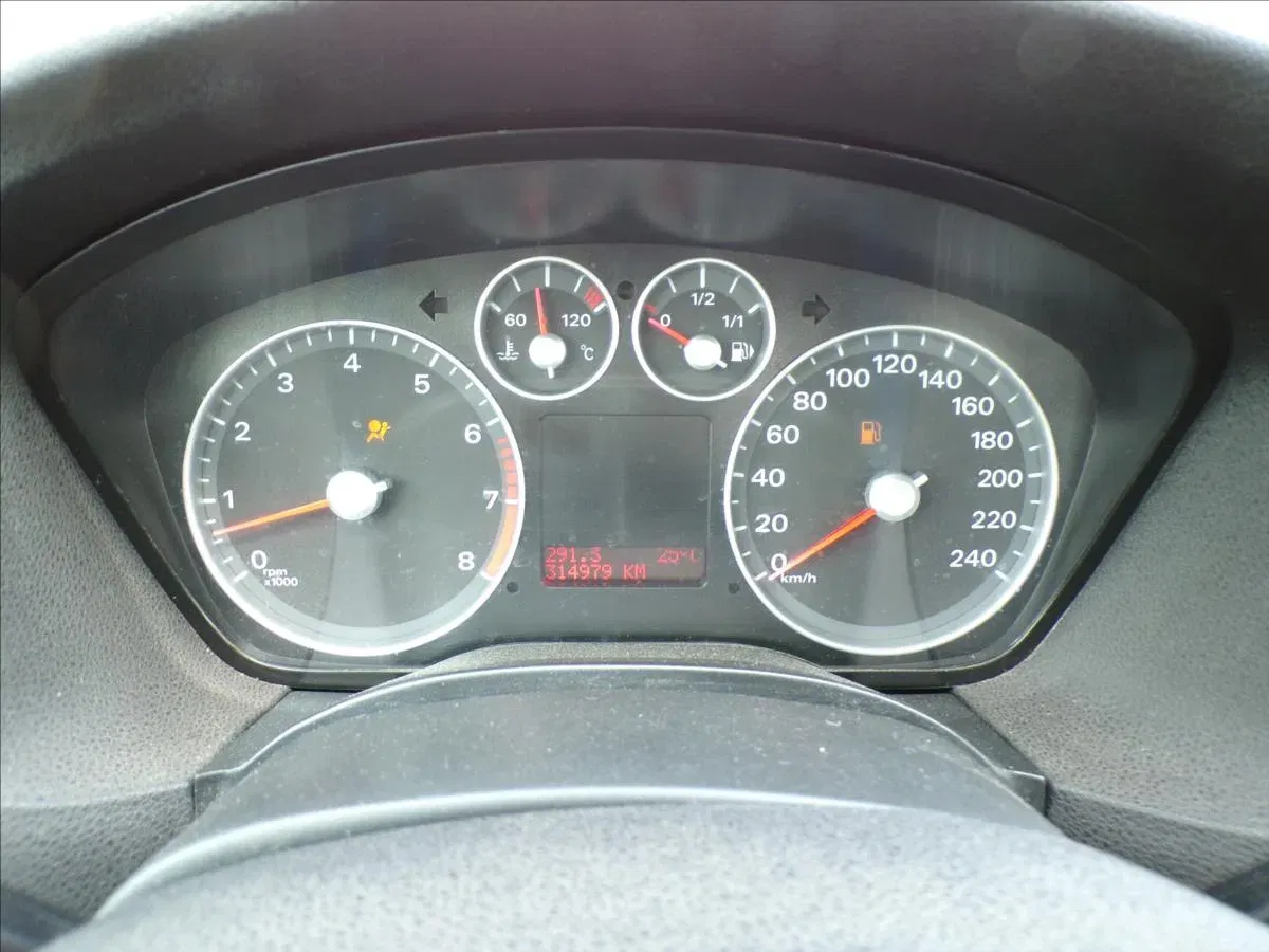 Ford Focus - Náhled 8