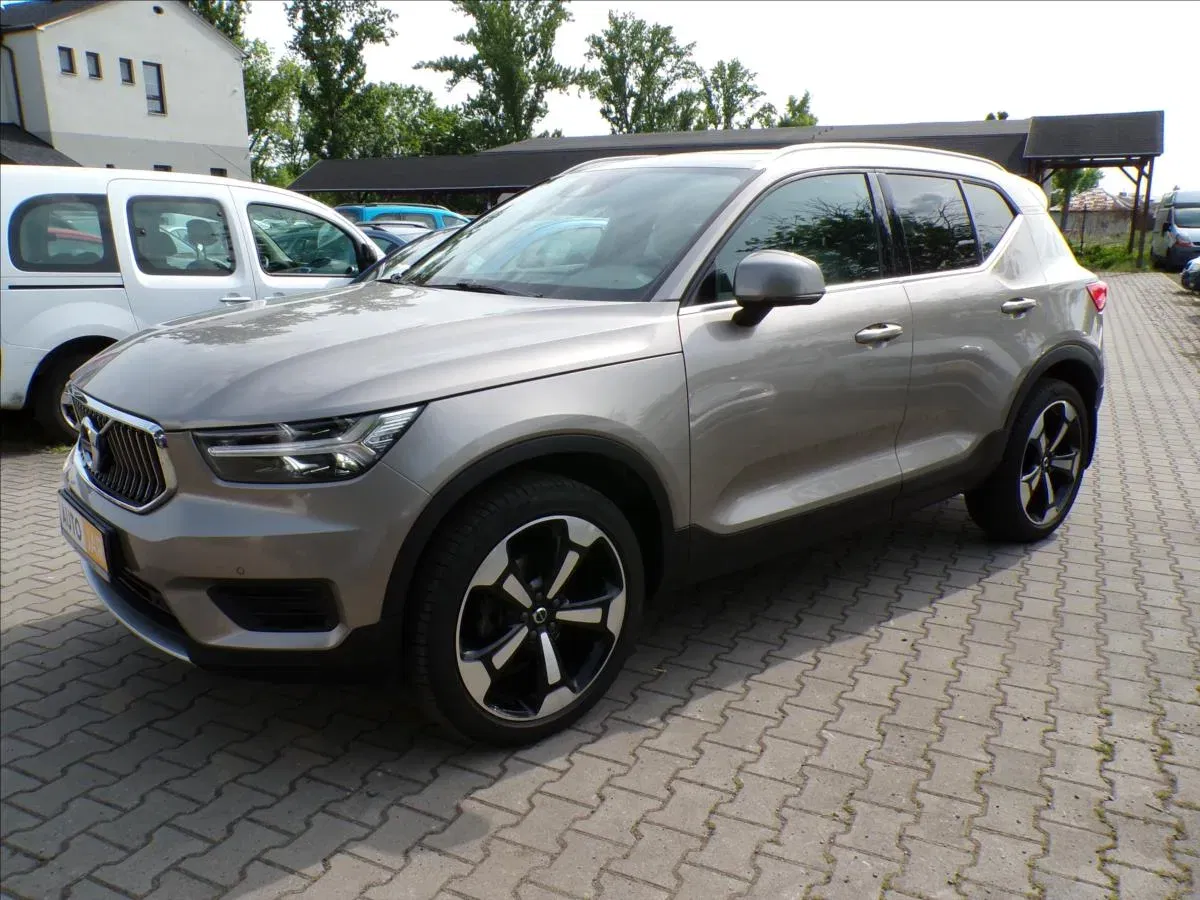 Volvo XC40 - Náhled 3