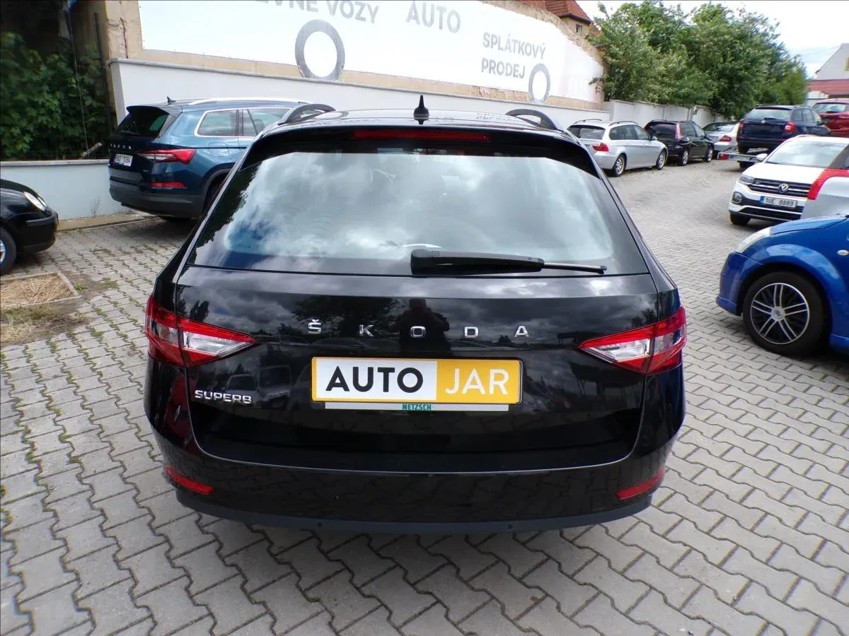 Škoda Superb - Náhled 6