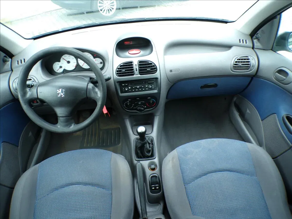 Peugeot 206 - Náhled 7