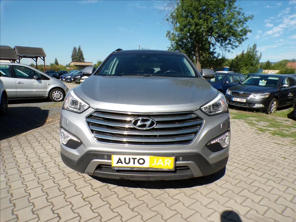 Hyundai Grand Santa Fe - Náhled 3
