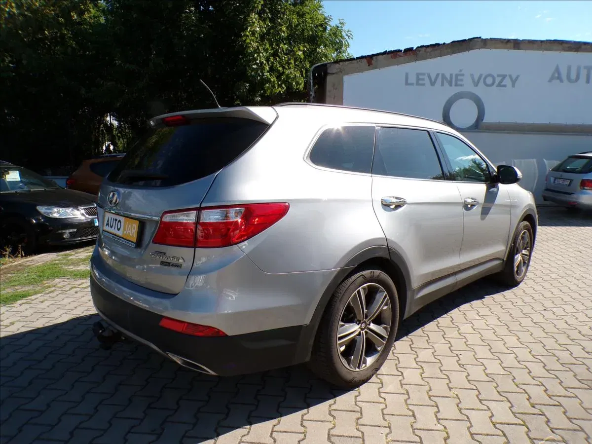 Hyundai Grand Santa Fe - Náhled 5