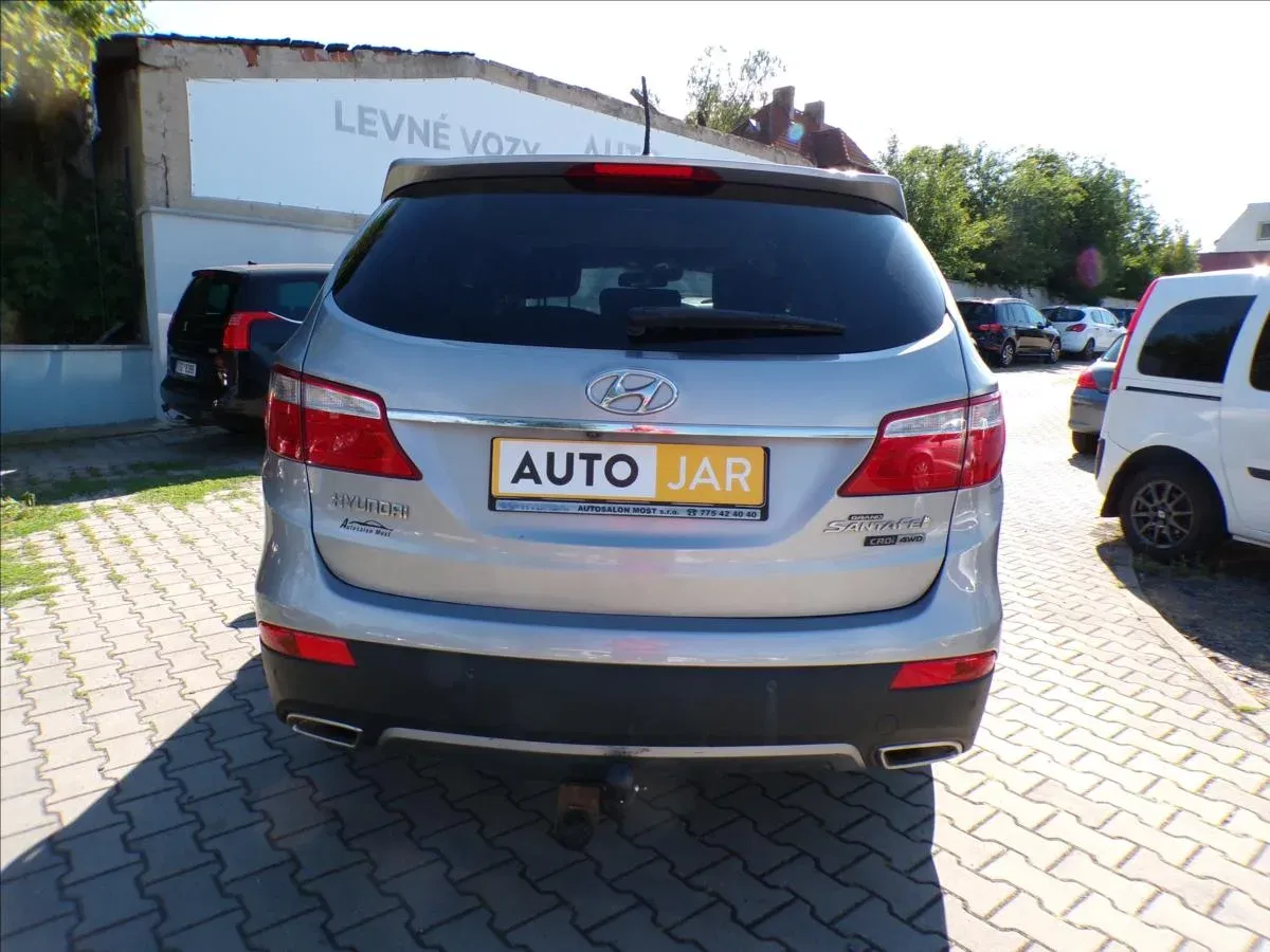 Hyundai Grand Santa Fe - Náhled 6