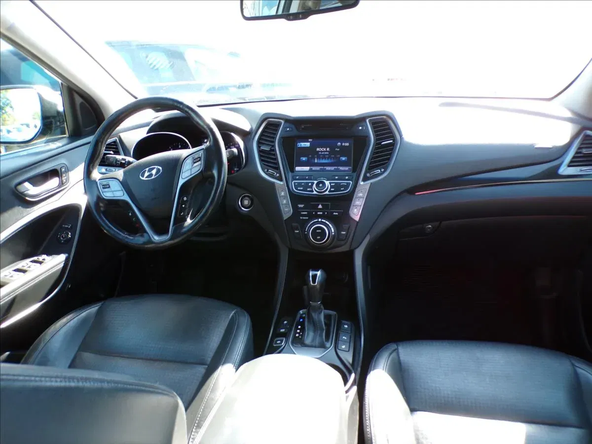 Hyundai Grand Santa Fe - Náhled 7